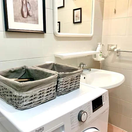 De Lux Swimming Pool, Parking, Garden 2 Appartement