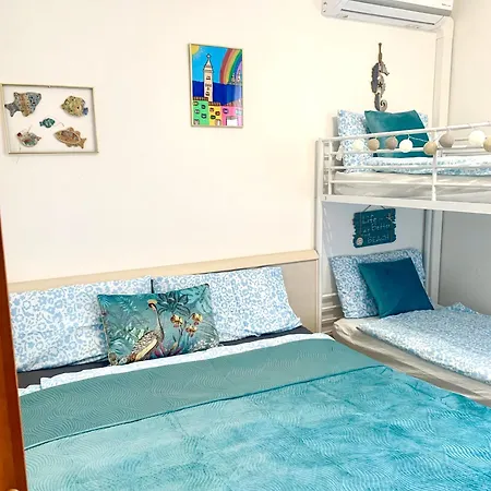 De Lux Swimming Pool, Parking, Garden 2